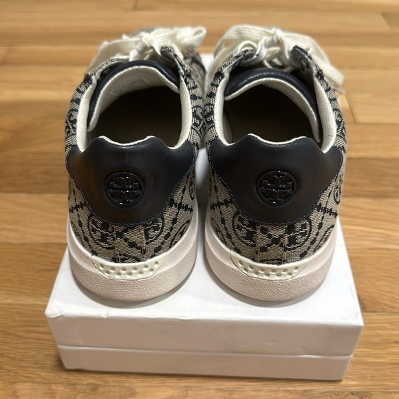 Tory Burch Howell Sneaker W8.5 - Picture 3 of 4